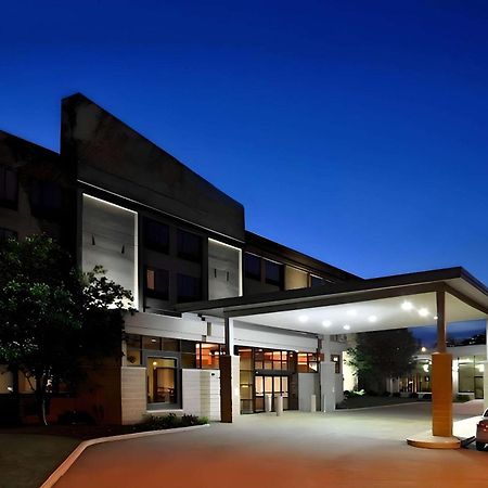 Comfort Suites Milwaukee West Εξωτερικό φωτογραφία
