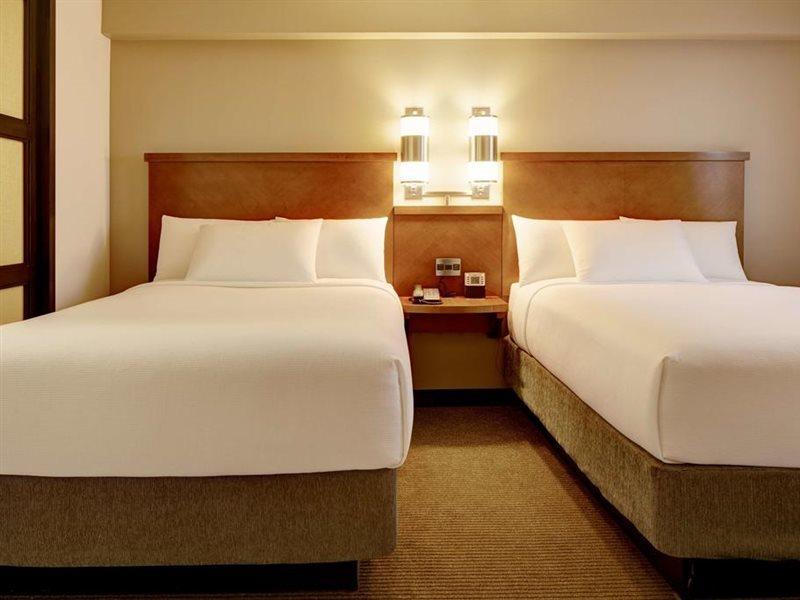 Comfort Suites Milwaukee West Εξωτερικό φωτογραφία