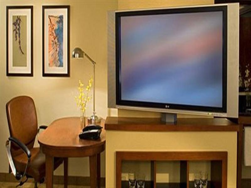 Comfort Suites Milwaukee West Εξωτερικό φωτογραφία