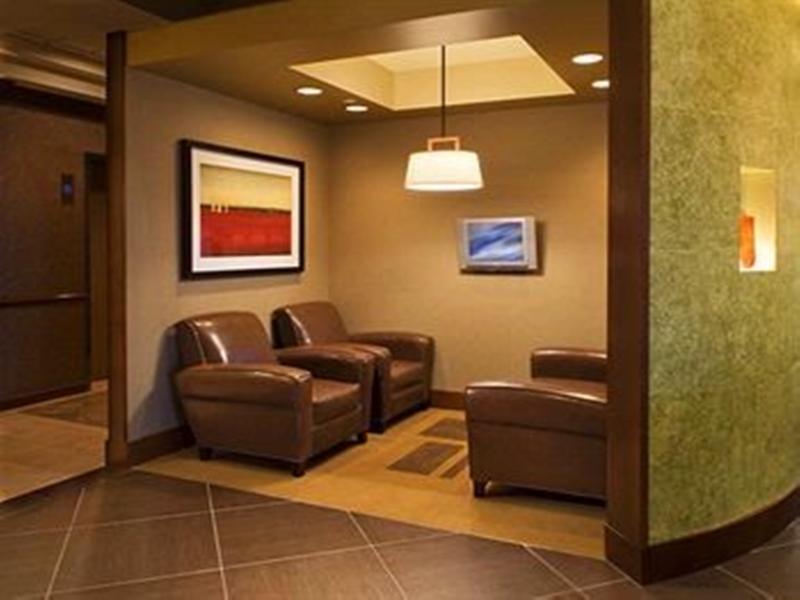 Comfort Suites Milwaukee West Εξωτερικό φωτογραφία